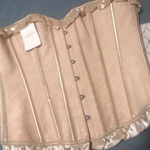 Two lace up corsets by Daisy Corsets 💗